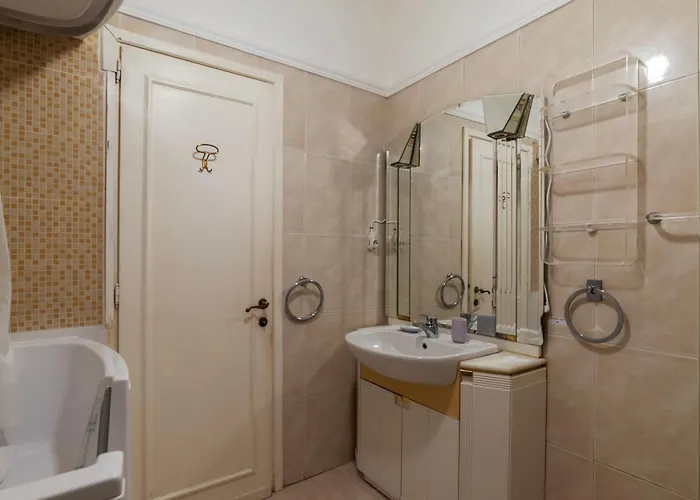 Guesthost - Piazza Navona Elegant *