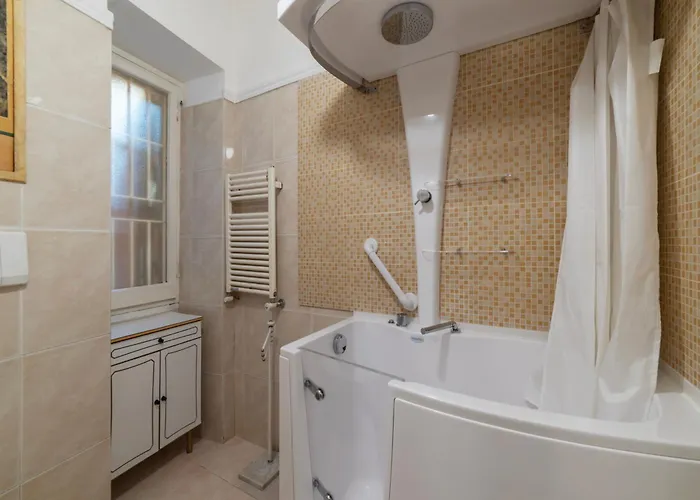 Guesthost - Piazza Navona Elegant Apartament Rzym