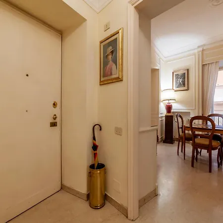 Guesthost - Piazza Navona Elegant Apartmán Řím