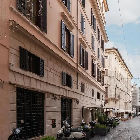 Guesthost - Piazza Navona Elegant