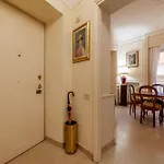 Guesthost - Piazza Navona Elegant Apartament Rzym