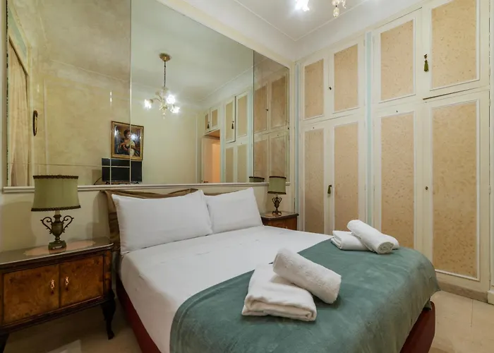 Guesthost - Piazza Navona Elegant